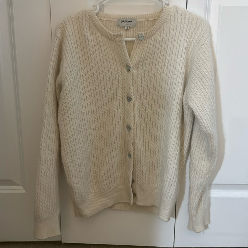 Johnstons of Elgin cashmere ribbed cardigan